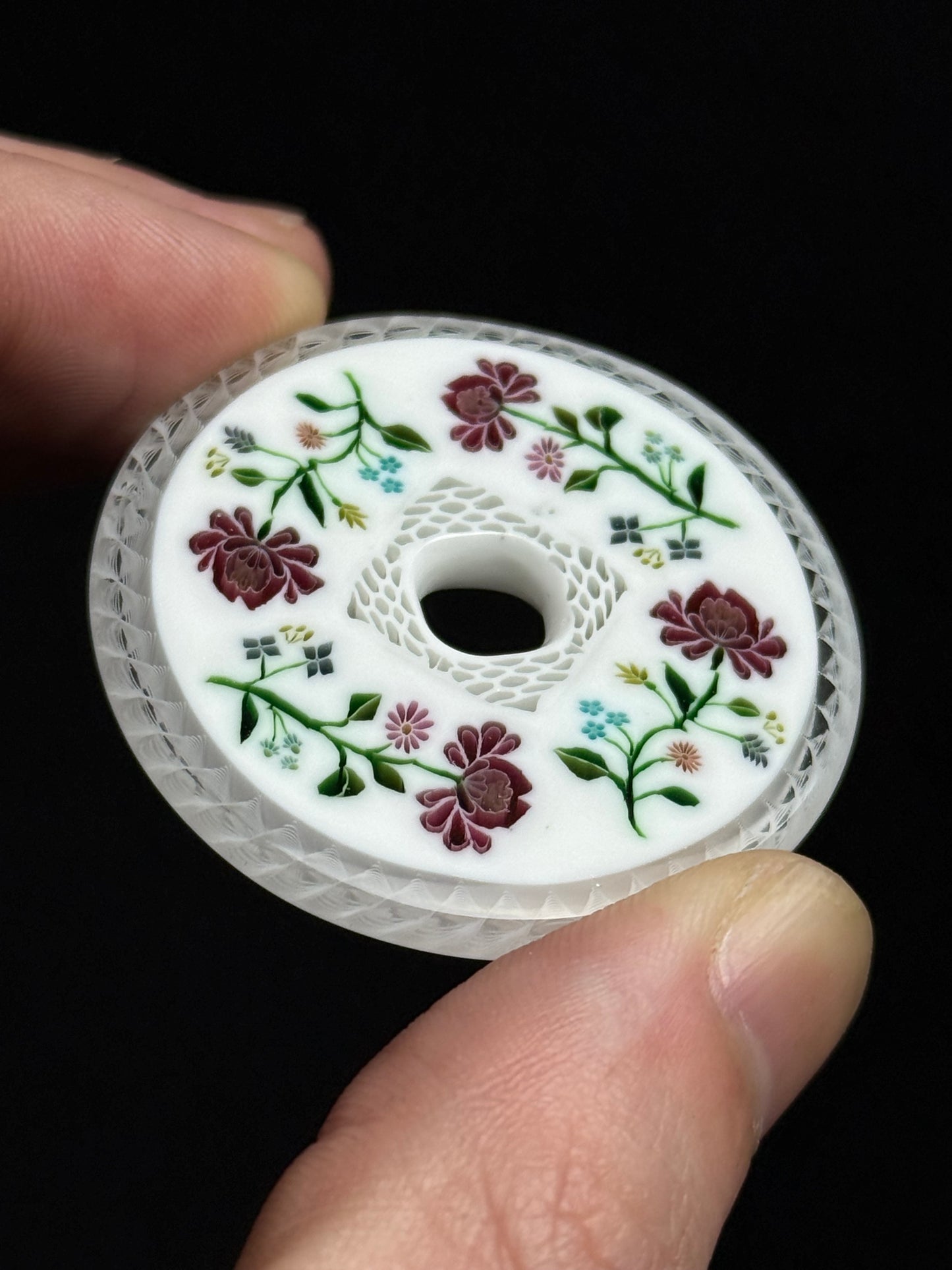 Sakiyo Takeuchi - Pendant - “Kalocsa Embroidery”