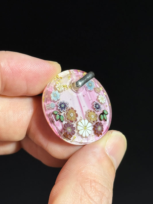 Pendant by Akiko Furuki