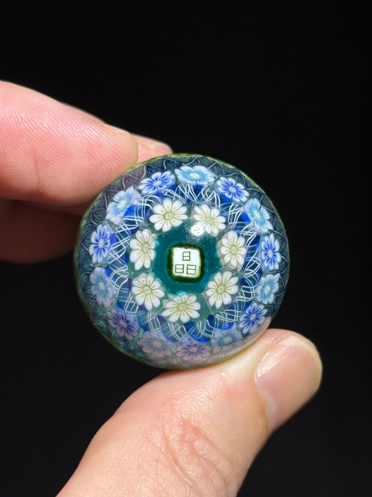 Floral Cat Marble by Akiko Furuki
