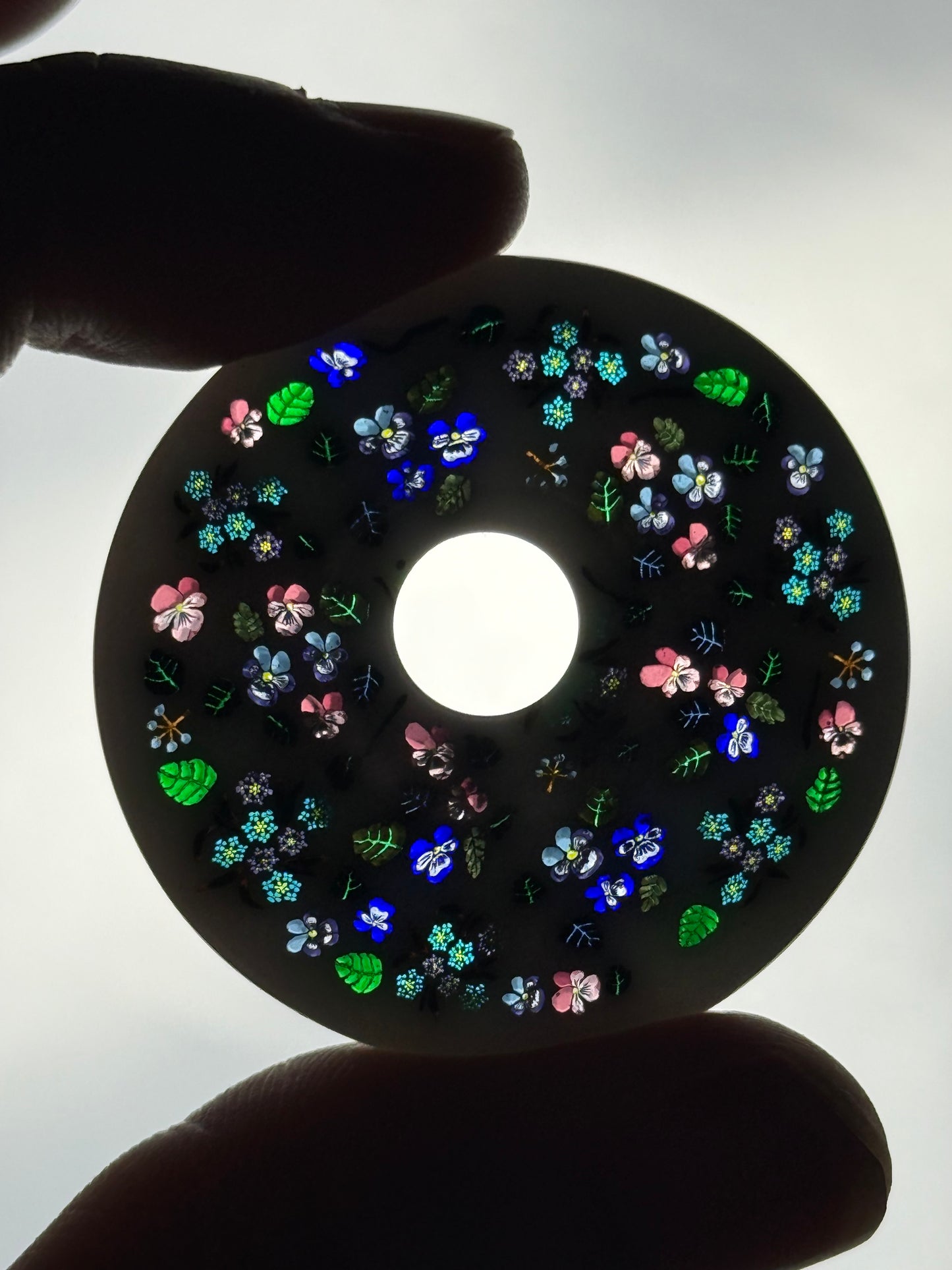Sakiyo Takeuchi - Pendant - “Viola”