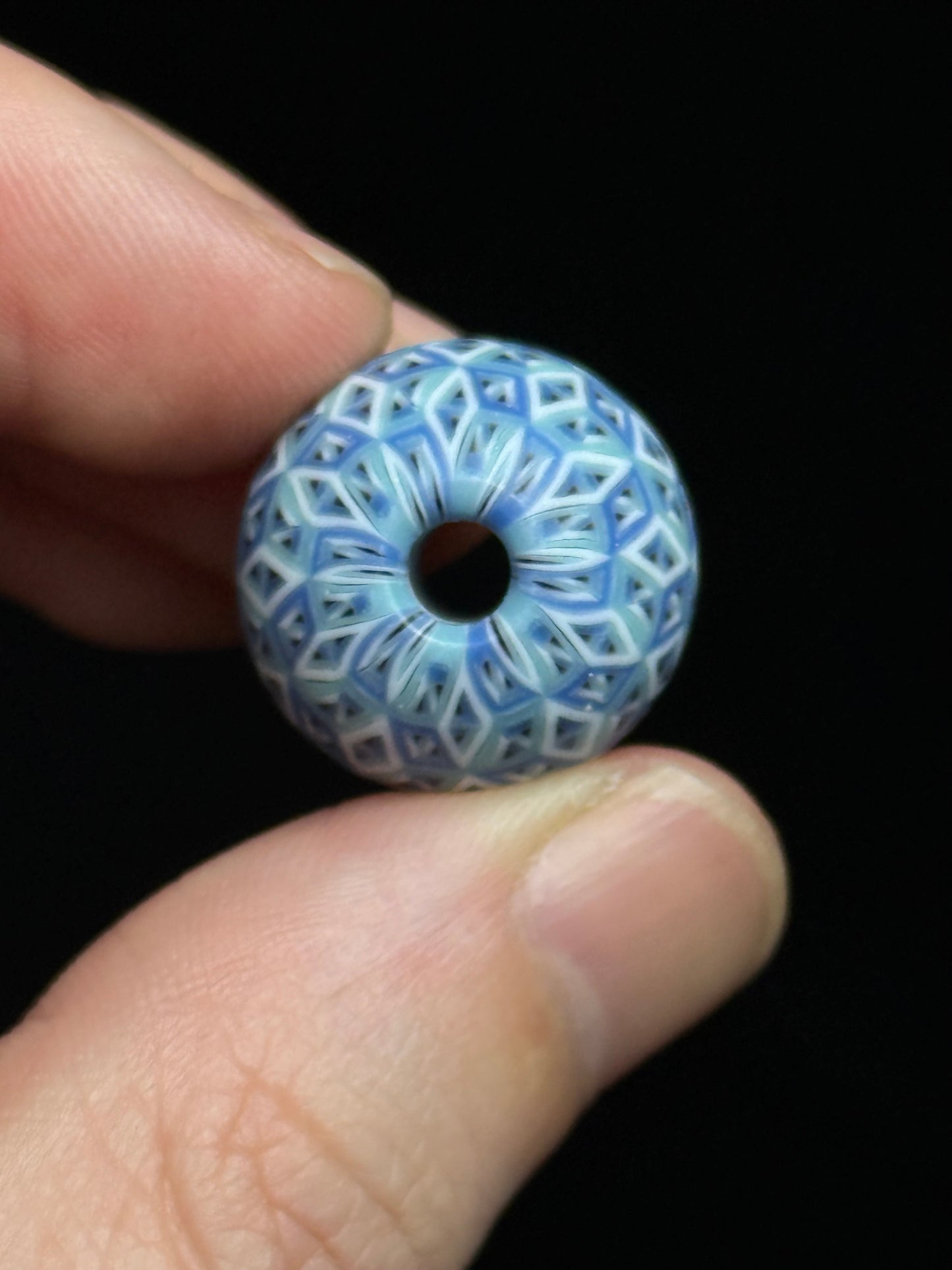 Daisuke Takeuchi - Tonbodama - “3D Cubes”