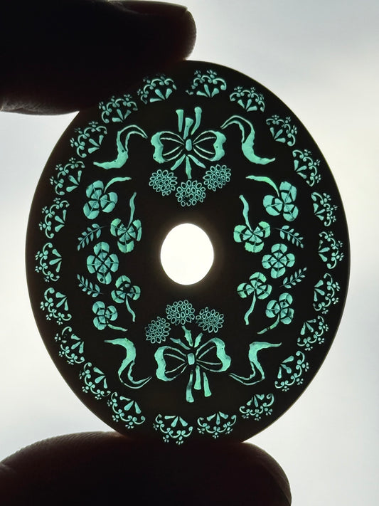 Sakiyo Takeuchi - Pendant - “Ribbon and Clover”