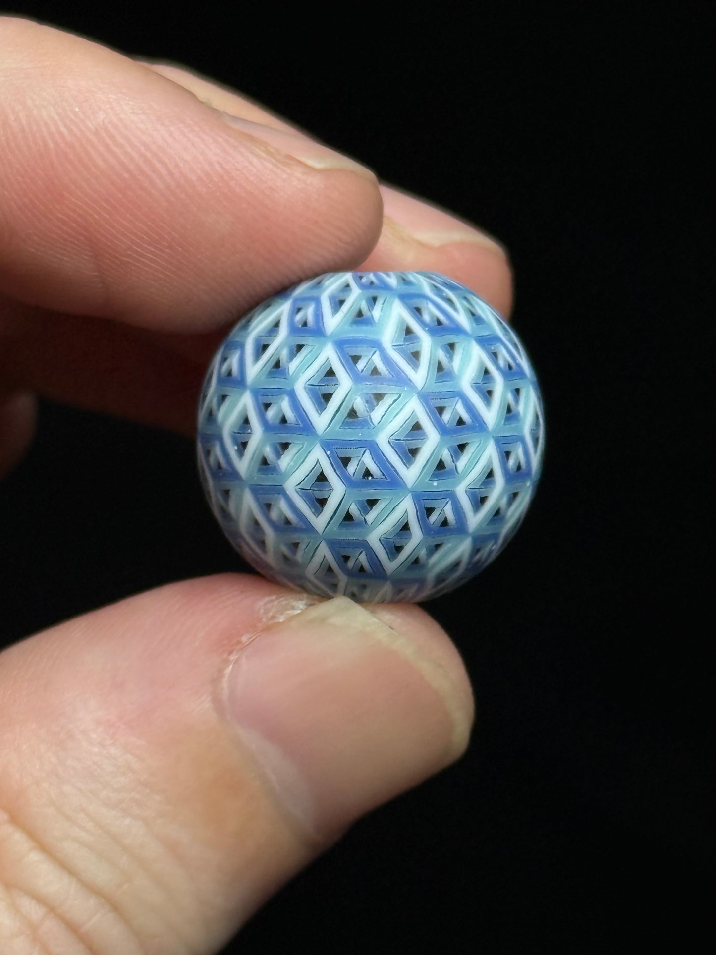 Daisuke Takeuchi - Tonbodama - “3D Cubes”