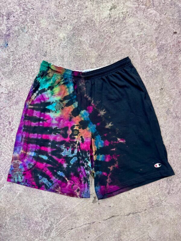 Medium Shirt/Shorts set by DyesbyRoobs - Image 3